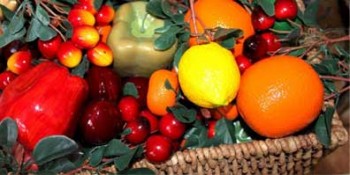 Fructe, legume artificiale